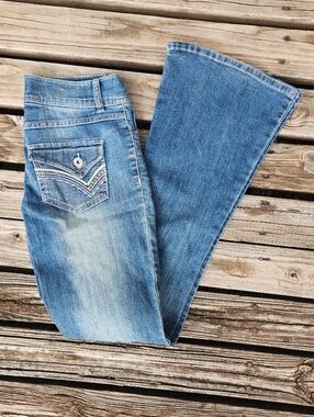 Mudd 1 Medium Wash Bootcut Flare Jeans Stretchy Comfy Casual No Holes